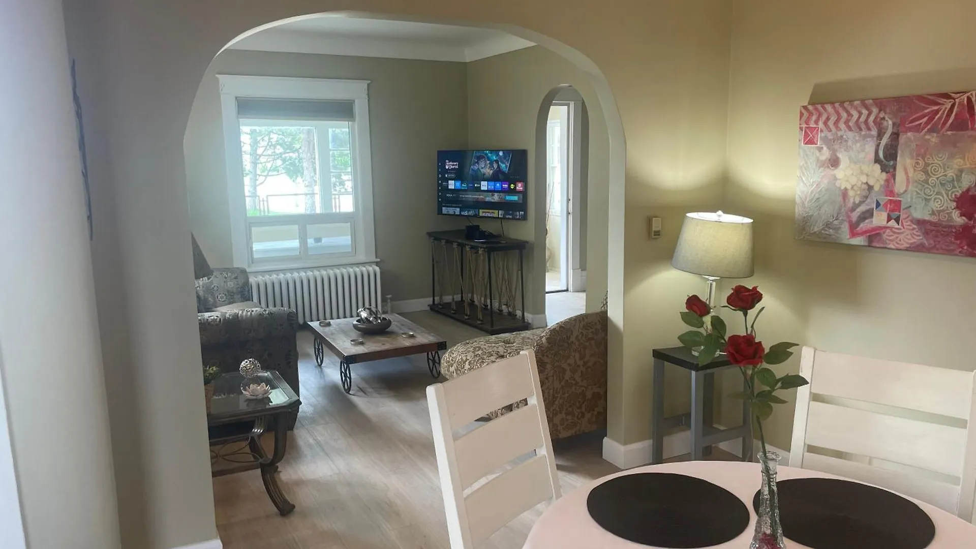 Ultra Close To Clifton Hill And The Falls & Wonderful Free Breakfast Delivered Daily Niagara Şelalesi Tatil Evi