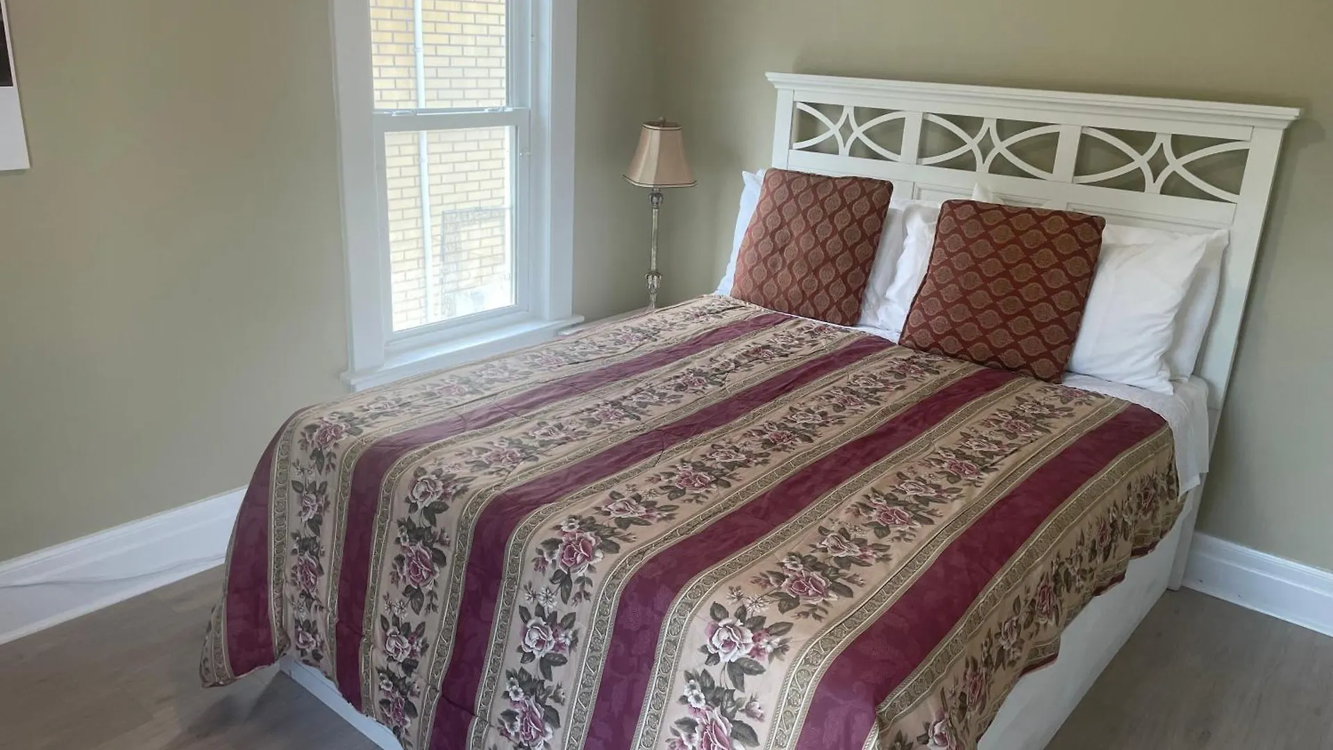 Tatil Evi Ultra Close To Clifton Hill And The Falls & Wonderful Free Breakfast Delivered Daily Niagara Şelalesi Kanada