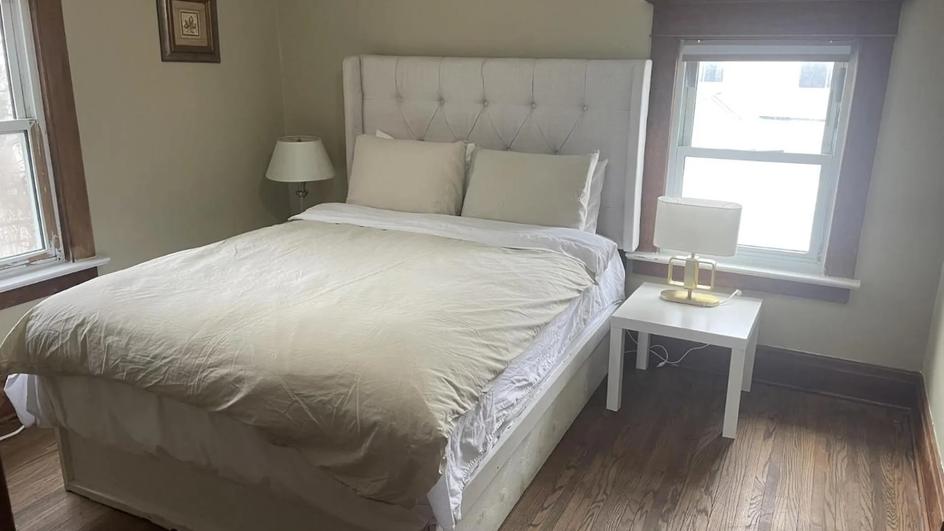 Ultra Close To Clifton Hill And The Falls & Wonderful Free Breakfast Delivered Daily Niagara Falls 0*,
